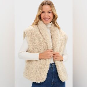 Tuckernuck Hyacinth House Oversized Aspen Sherpa Vest Beige Women’s Size XS NEW